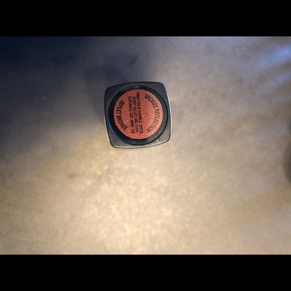 Oil of Olay Lipstick ( bronze reflections) - Picture 5 of 5